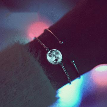 Glow Moon Bracelet - Science Factory Shop